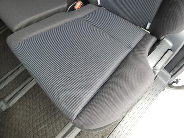 ノア X 後期 セーフティセンスC パワースライドドア ディスプレイオーディオ クルーズコントロール LEDヘッドランプ アイドリングストップ 禁煙車(74枚目)