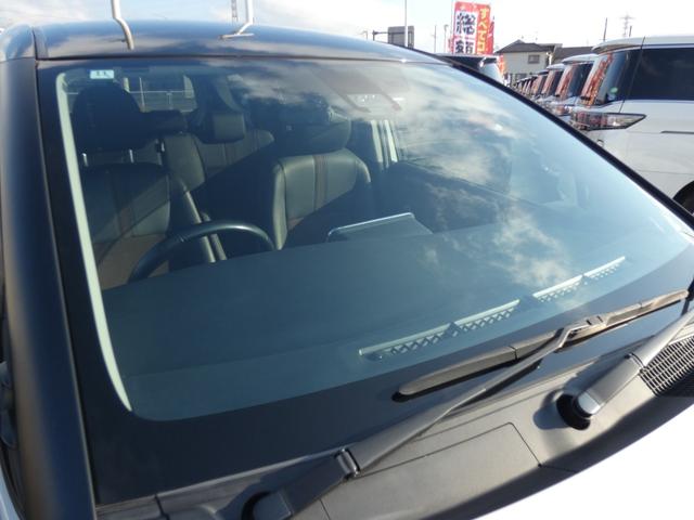 シエンタ ハイブリッドＧ　クエロ　後期　セーフティセンス　両側電動スライドドア　クルーズコントロール　ハーフレザーシート　純正９インチナビ　フルセグ　バックカメラ　ＥＴＣ２．０　ドラレコ　ＬＥＤヘッドランプ　純正１５インチＡＷ　ソナー（28枚目）