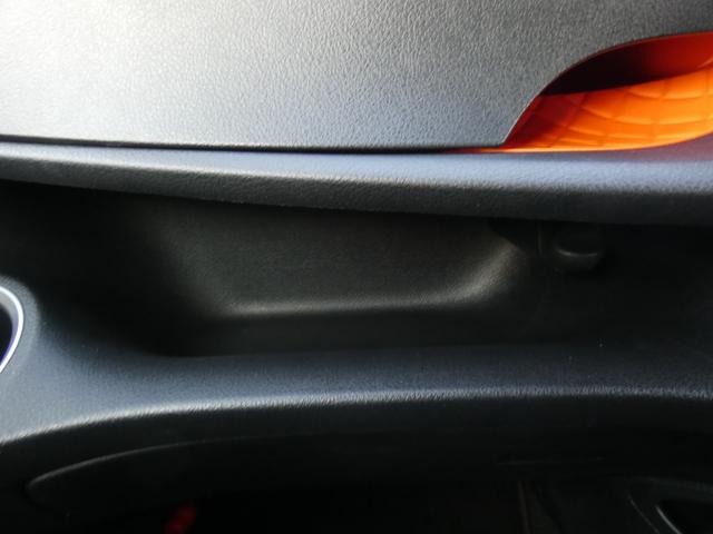 シエンタ ハイブリッドＧ　クエロ　後期　セーフティセンス　両側電動スライドドア　クルーズコントロール　ハーフレザーシート　純正９インチナビ　フルセグ　バックカメラ　ＥＴＣ２．０　ドラレコ　ＬＥＤヘッドランプ　純正１５インチＡＷ　ソナー（66枚目）