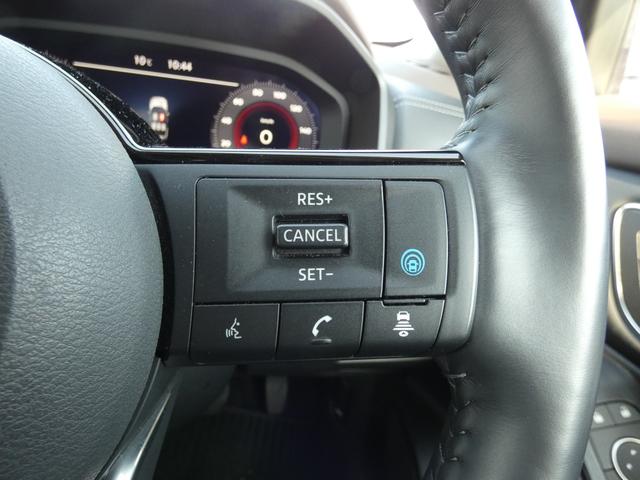 エクストレイル Ｇ　３６０度セーフティアシスト　プロパイロットパーキング　インテリジェントルームミラー　ＨＵＤ　１２．３インチワイドディスプレイ　フルセグ　全周囲カメラ　パワーバックドア　レーダークルーズコントロール（4枚目）