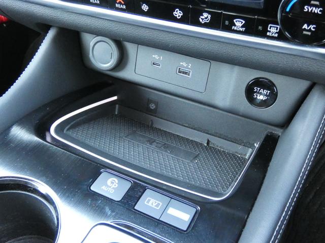 エクストレイル Ｇ　３６０度セーフティアシスト　プロパイロットパーキング　インテリジェントルームミラー　ＨＵＤ　１２．３インチワイドディスプレイ　フルセグ　全周囲カメラ　パワーバックドア　レーダークルーズコントロール（10枚目）