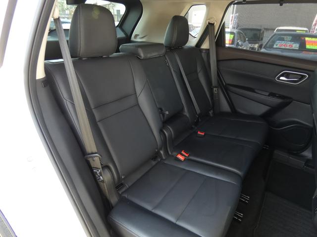 エクストレイル Ｇ　３６０度セーフティアシスト　プロパイロットパーキング　インテリジェントルームミラー　ＨＵＤ　１２．３インチワイドディスプレイ　フルセグ　全周囲カメラ　パワーバックドア　レーダークルーズコントロール（11枚目）