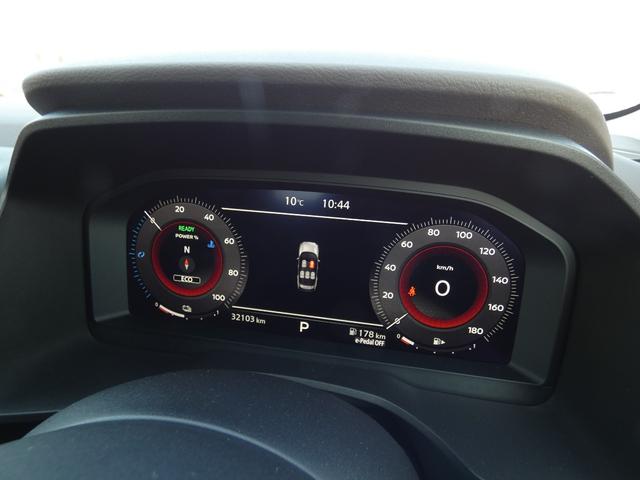 エクストレイル Ｇ　３６０度セーフティアシスト　プロパイロットパーキング　インテリジェントルームミラー　ＨＵＤ　１２．３インチワイドディスプレイ　フルセグ　全周囲カメラ　パワーバックドア　レーダークルーズコントロール（13枚目）