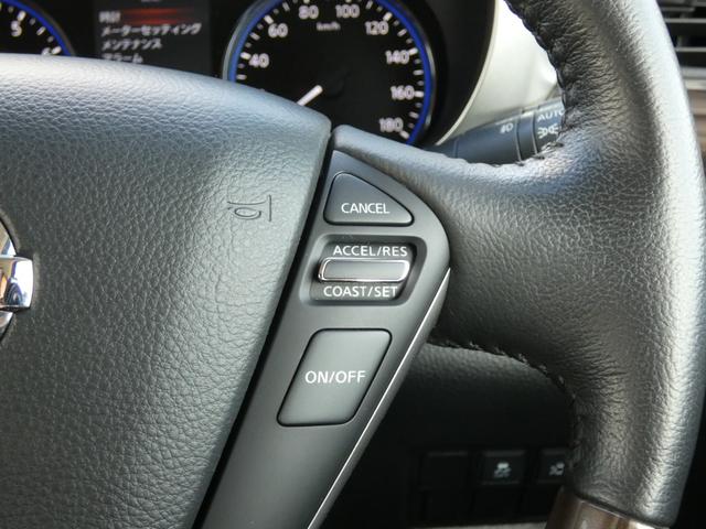 エルグランド ２５０ハイウェイスターＳ　アーバンクロム　後期　両側パワスラ　ハーフレザーシート　クルーズコントロール　全周囲カメラ　カーウイングス対応ＨＤＤナビ　フルセグ　ドラレコ　ＥＴＣ　ＤＶＤ　ＬＥＤヘッドランプ　純正１８インチＡＷ　前後ソナー（6枚目）