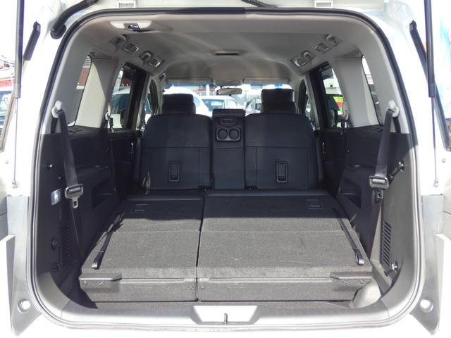 エルグランド ２５０ハイウェイスターＳ　アーバンクロム　後期　両側パワスラ　ハーフレザーシート　クルーズコントロール　全周囲カメラ　カーウイングス対応ＨＤＤナビ　フルセグ　ドラレコ　ＥＴＣ　ＤＶＤ　ＬＥＤヘッドランプ　純正１８インチＡＷ　前後ソナー（11枚目）