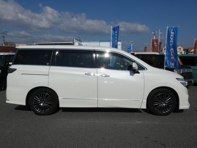 エルグランド ２５０ハイウェイスターＳ　アーバンクロム　後期　両側パワスラ　ハーフレザーシート　クルーズコントロール　全周囲カメラ　カーウイングス対応ＨＤＤナビ　フルセグ　ドラレコ　ＥＴＣ　ＤＶＤ　ＬＥＤヘッドランプ　純正１８インチＡＷ　前後ソナー（14枚目）