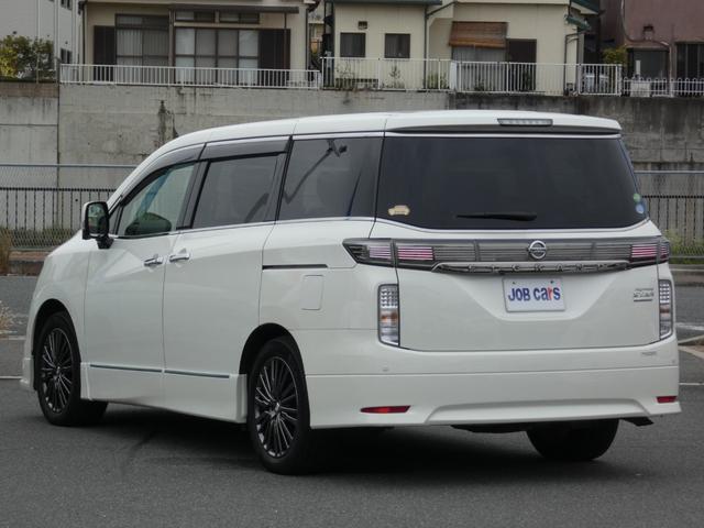 エルグランド ２５０ハイウェイスターＳ　アーバンクロム　後期　両側パワスラ　ハーフレザーシート　クルーズコントロール　全周囲カメラ　カーウイングス対応ＨＤＤナビ　フルセグ　ドラレコ　ＥＴＣ　ＤＶＤ　ＬＥＤヘッドランプ　純正１８インチＡＷ　前後ソナー（17枚目）