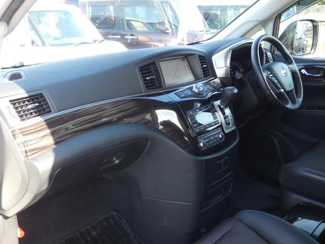 エルグランド ２５０ハイウェイスターＳ　アーバンクロム　後期　両側パワスラ　ハーフレザーシート　クルーズコントロール　全周囲カメラ　カーウイングス対応ＨＤＤナビ　フルセグ　ドラレコ　ＥＴＣ　ＤＶＤ　ＬＥＤヘッドランプ　純正１８インチＡＷ　前後ソナー（36枚目）