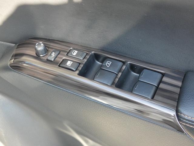 エルグランド ２５０ハイウェイスターＳ　アーバンクロム　後期　両側パワスラ　ハーフレザーシート　クルーズコントロール　全周囲カメラ　カーウイングス対応ＨＤＤナビ　フルセグ　ドラレコ　ＥＴＣ　ＤＶＤ　ＬＥＤヘッドランプ　純正１８インチＡＷ　前後ソナー（39枚目）