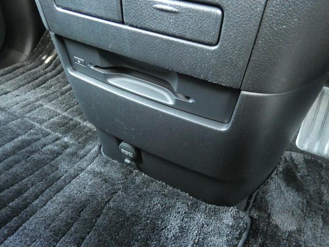 エルグランド ２５０ハイウェイスターＳ　アーバンクロム　後期　両側パワスラ　ハーフレザーシート　クルーズコントロール　全周囲カメラ　カーウイングス対応ＨＤＤナビ　フルセグ　ドラレコ　ＥＴＣ　ＤＶＤ　ＬＥＤヘッドランプ　純正１８インチＡＷ　前後ソナー（52枚目）