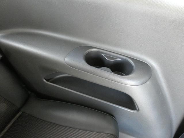 エルグランド ２５０ハイウェイスターＳ　アーバンクロム　後期　両側パワスラ　ハーフレザーシート　クルーズコントロール　全周囲カメラ　カーウイングス対応ＨＤＤナビ　フルセグ　ドラレコ　ＥＴＣ　ＤＶＤ　ＬＥＤヘッドランプ　純正１８インチＡＷ　前後ソナー（73枚目）