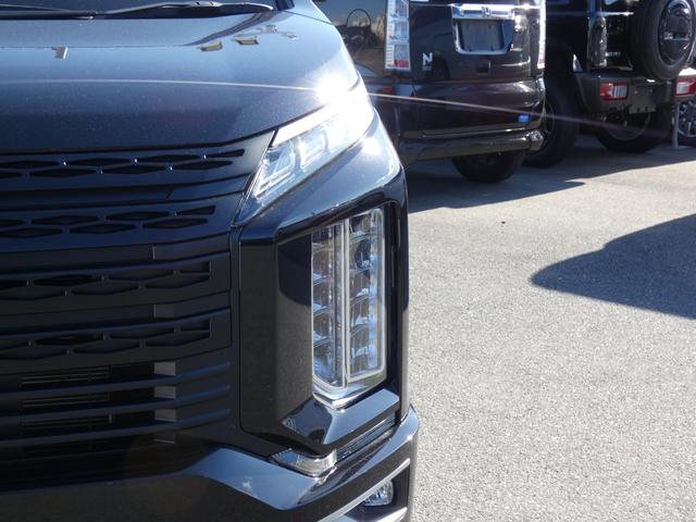 デリカＤ：５ Ｐ　両側パワスラ　１０．１型ナビ　フルセグ　ＥＴＣ　レーダークルーズ　衝突軽減　ＢＳＭ　パワーバックドア　パワーシート　純正１８インチＡＷ　ステアリングヒーター　シートヒーター　ドラレコ　プッシュスタート（21枚目）