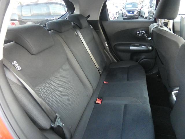 ジューク １５ＲＸ　パーソナライズパッケージ　ディスプレイオーディオ　アイドリングストップ　ワンオーナー　純正１７インチＡＷ　電動格納ドアミラー　オートライト　キセノンＨＩＤヘッドライト　スマートキー（7枚目）