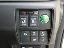 オデッセイハイブリッド ハイブリッドアブソルート・EXホンダセンシング ホンダセンシング 両側電動スライドドア 後席モニター Bスポットモニター ハーフレザーシート 純正ナビ フルセグ 全周囲カメラ ETC LEDヘッドランプ 純正17インチAW パワーシート オットマン(4枚目)