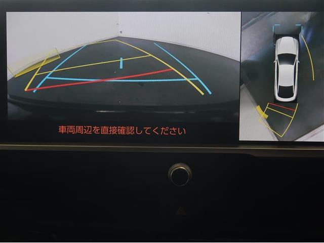 クラウンクロスオーバー Ｇレザーパッケージ　盗難防止装置　レザーシート　スマートキー　クルコン　ＬＥＤヘッドランプ　ＥＴＣ　ドラレコ　バックカメラ　パワーシート　４ＷＤ　キーレス　１００Ｖ電源　フルセグＴＶ　アイドリングストップ　横滑り防止機能（10枚目）