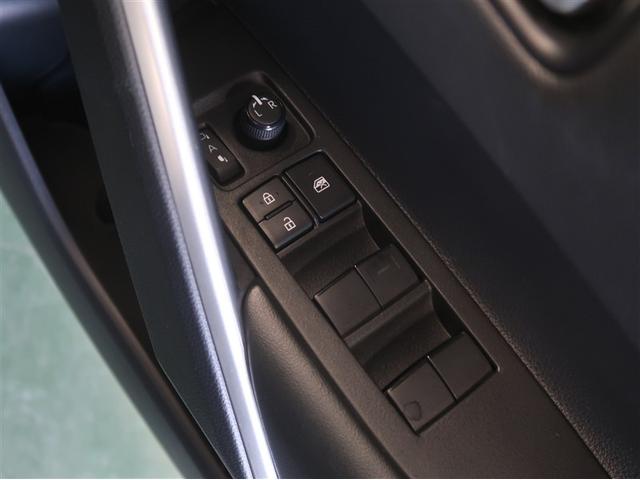 カローラクロス ハイブリッド　Ｚ　Ａクルコン　ＰＣＳ　ＡＣ１００　Ｐシート　４ＷＤ車　横滑り防止装置　キーフリー　ＡＢＳ　ＬＥＤライト　盗難防止装置　ナビ　アルミホイール　スマートキー　ドライブレコーダー　Ｂカメラ　エアバッグ（22枚目）