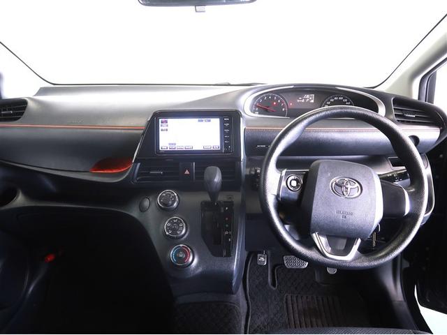 シエンタ Ｘ　ＥＴＣ装備　バックガイドモニター　運転席助手席エアバック　マニュアルエアコン　１オーナー　キーフリーシステム　アイドルストップ　メモリーナビゲーション　横滑防止装置　エアバック付き　ワンセグＴＶ（7枚目）