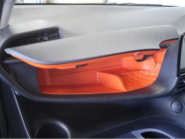 シエンタ Ｘ　ＥＴＣ装備　バックガイドモニター　運転席助手席エアバック　マニュアルエアコン　１オーナー　キーフリーシステム　アイドルストップ　メモリーナビゲーション　横滑防止装置　エアバック付き　ワンセグＴＶ（19枚目）