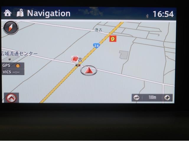ナビゲーションを装備。タッチパネル式で使い易く、お出かけも楽々です♪