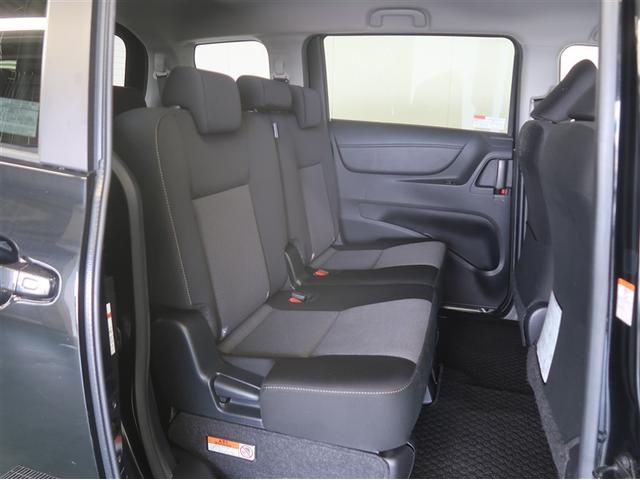 用途に合わせて使い分けられるセカンドシート！