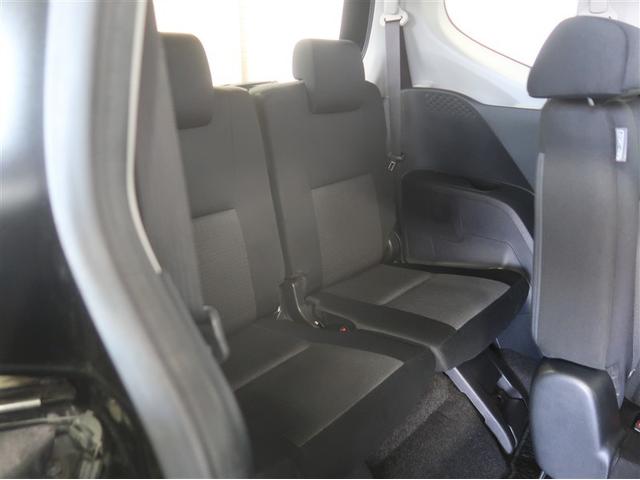 ３列目シートもスペースを確保しています。大人数でのお出かけもばっちりです！