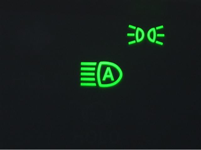 タント Ｘ　アイドリングストップ車　ＡＵＸ接続　ブレーキサポート　ＰＷ　ＰＳ　スマートキーシステム　横滑り防止　ＬＥＤライト　キーレスキー　サイドエアバッグ　Ｂカメラ　エアバッグ　エアコン　盗難警報装置　ＡＢＳ（13枚目）