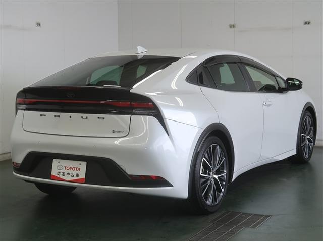 プリウス Ｇ　１オーナー　衝突被害軽減ブレーキ　アイドルストップ　ＬＥＤライト　フルセグＴＶ　ＡＣ１００Ｖ　アルミホイール　クルーズコントロール　ＴＶ　キーフリー　スマキー　カーテンエアバック　エアコン　ＥＳＣ（6枚目）