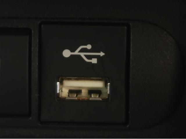 ヤリスクロス ハイブリッドＺ　クルーズＣ　横滑防止装置　リアカメラ　ワンオーナー車　ＬＥＤライト　メモリーナビゲーション　盗難防止装置　電動シート　ドライブレコーダー　ＡＷ　キーレス　スマートキー　ＡＢＳ　ナビ　４ＷＤ　ＥＴＣ（21枚目）