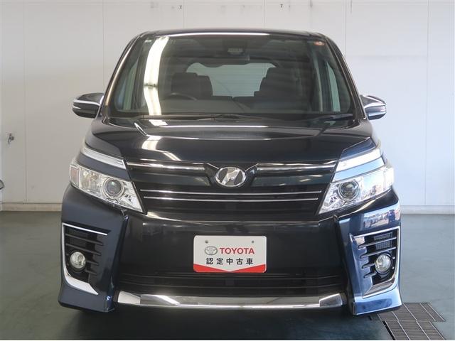 ヴォクシー ＺＳ　煌　地上デジタル　ＴＳＳ　両側パワードア　アイドリングストップ車　パワーウィンド　横滑防止　１オーナ　ＤＶＤ可　盗難防止装置　スマートエントリー　Ｂカメラ　ＬＥＤヘッドライト　メモリーナビ　３列シート（4枚目）