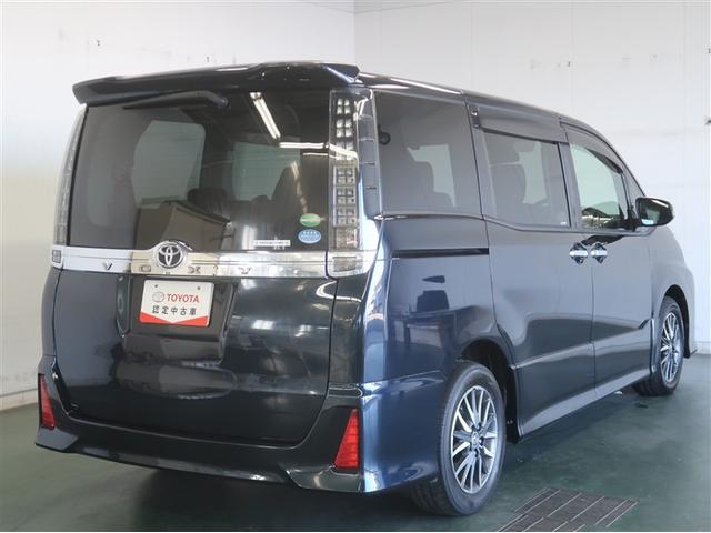 ヴォクシー ＺＳ　煌　地上デジタル　ＴＳＳ　両側パワードア　アイドリングストップ車　パワーウィンド　横滑防止　１オーナ　ＤＶＤ可　盗難防止装置　スマートエントリー　Ｂカメラ　ＬＥＤヘッドライト　メモリーナビ　３列シート（6枚目）