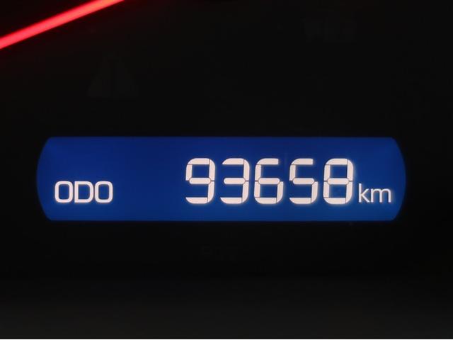 ヴォクシー ＺＳ　煌　地上デジタル　ＴＳＳ　両側パワードア　アイドリングストップ車　パワーウィンド　横滑防止　１オーナ　ＤＶＤ可　盗難防止装置　スマートエントリー　Ｂカメラ　ＬＥＤヘッドライト　メモリーナビ　３列シート（8枚目）