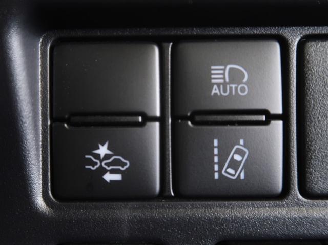 ヴォクシー ZS 煌III プリクラッシュ スマートキ アイスト DVD再生機能 横滑り防止装置 ナビTV アルミ 三列シート WAC 盗難防止 オートエアコン キーレス ETC装備 パワステ メモリナビ クルコン ABS(12枚目)