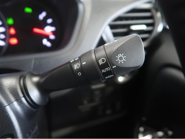 ヴォクシー ZS 煌III プリクラッシュ スマートキ アイスト DVD再生機能 横滑り防止装置 ナビTV アルミ 三列シート WAC 盗難防止 オートエアコン キーレス ETC装備 パワステ メモリナビ クルコン ABS(20枚目)