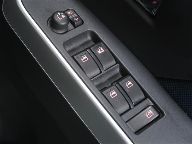 ルーミー カスタムG-T 助手席エアバック 両側オートスライドドア スマートキープッシュスタート TV LEDライト 1オーナー 横滑り防止機能 クルコン ETC付 アルミホイール キーレス セキュリティ エアバッグ ABS(21枚目)