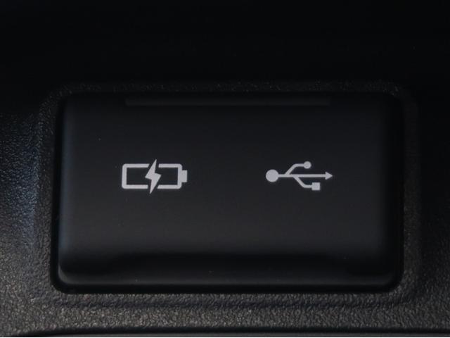 シエンタ ハイブリッドG サポカー 地デジテレビ ドライブレコーダー クルーズコントロール W電動ドア LED DVD VSC ETC TV キーフリー ミュージックプレイヤー接続可 3列シート 1オーナー イモビライザー(20枚目)