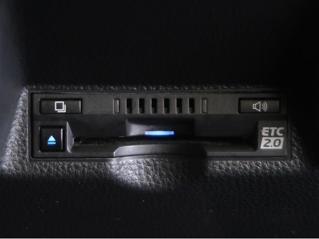 ヤリスクロス ハイブリッドＺ　アドベンチャー　横滑り防止装置　クルーズコントロール　キーレス　４ＷＤ　ＬＥＤヘッドライト　エアバッグ　ミュージックプレイヤー接続可　スマートキー　アイドリングストップ　オートエアコン　パワーステアリング　ドラレコ（19枚目）