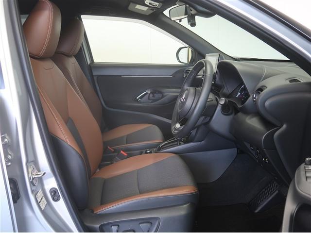 ヤリスクロス ハイブリッドＺ　アドベンチャー　横滑り防止装置　クルーズコントロール　キーレス　４ＷＤ　ＬＥＤヘッドライト　エアバッグ　ミュージックプレイヤー接続可　スマートキー　アイドリングストップ　オートエアコン　パワーステアリング　ドラレコ（27枚目）