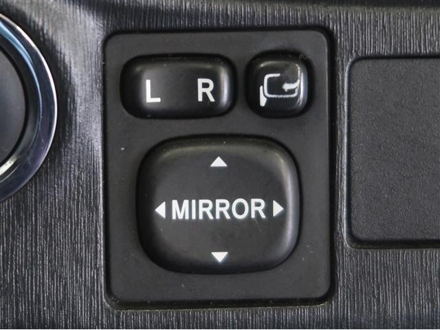 ヴィッツ Ｆ　スマイルエディション　スマートキー・プッシュスタート　ワンセグＴＶ　運転席助手席エアバッグ　ＡＵＸ接続　パワステ　盗難防止システム　ナビＴＶ　メモリーナビ　ワンオーナー　パワーウィンドウ　オートエアコン　キーフリー　ＥＴＣ（19枚目）