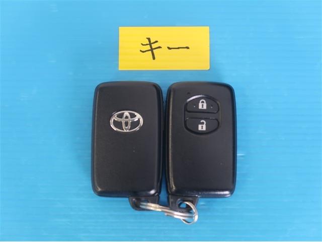 ヴィッツ Ｆ　スマイルエディション　スマートキー・プッシュスタート　ワンセグＴＶ　運転席助手席エアバッグ　ＡＵＸ接続　パワステ　盗難防止システム　ナビＴＶ　メモリーナビ　ワンオーナー　パワーウィンドウ　オートエアコン　キーフリー　ＥＴＣ（27枚目）