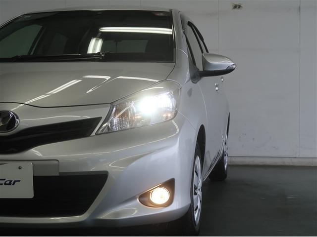 ヴィッツ Ｆ　スマイルエディション　スマートキー・プッシュスタート　ワンセグＴＶ　運転席助手席エアバッグ　ＡＵＸ接続　パワステ　盗難防止システム　ナビＴＶ　メモリーナビ　ワンオーナー　パワーウィンドウ　オートエアコン　キーフリー　ＥＴＣ（28枚目）