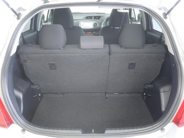 ヴィッツ Ｆ　スマイルエディション　スマートキー・プッシュスタート　ワンセグＴＶ　運転席助手席エアバッグ　ＡＵＸ接続　パワステ　盗難防止システム　ナビＴＶ　メモリーナビ　ワンオーナー　パワーウィンドウ　オートエアコン　キーフリー　ＥＴＣ（32枚目）