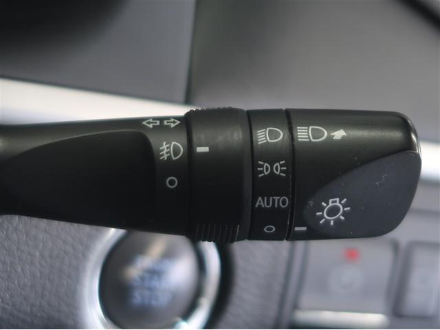 ハリアー プログレス メタル アンド レザーパッケージ 衝突軽減システム LEDヘッド 黒革シート フルセグTV ドラレコ 盗難防止装置 電動シート ミュージックプレイヤー接続可 スマートキー ETC 横滑り防止機能 ABS DVD再生 ワンオーナー AW(23枚目)