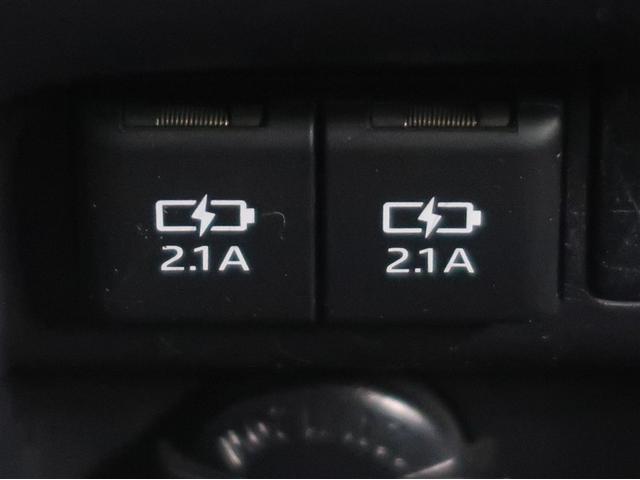 エスクァイア ハイブリッドＧｉ　プレミアムパッケージ　地上デジタル　衝突被害軽減　ＬＥＤライト　Ｂカメラ　クルコン　スマートキー　メモリナビ　ナビ＆ＴＶ　キーレス　ドラレコ　盗難防止装置　ＤＶＤ再生　ＡＢＳ　３列シート　ＥＴＣ　アルミ　オートエアコン（24枚目）