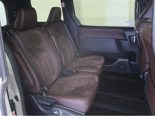 エスクァイア ハイブリッドＧｉ　プレミアムパッケージ　地上デジタル　衝突被害軽減　ＬＥＤライト　Ｂカメラ　クルコン　スマートキー　メモリナビ　ナビ＆ＴＶ　キーレス　ドラレコ　盗難防止装置　ＤＶＤ再生　ＡＢＳ　３列シート　ＥＴＣ　アルミ　オートエアコン（31枚目）