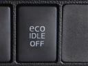 アイドリングストップ機能が付いているので、停車時にエンジンを止めて燃料消費を抑えます。環境にもお財布にも優しいですね♪
