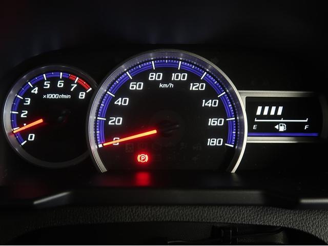 タンク カスタムＧ－Ｔ　スマキ－　地上デジタル　アルミホイル　踏み間違い防止装置　両側電動ドア　ＬＥＤヘッドライト　クルコン　リアカメラ　１オーナ　横滑り防止装置　ＥＴＣ　ウォークスルー　キーレス　ＴＶナビ　オートエアコン（9枚目）