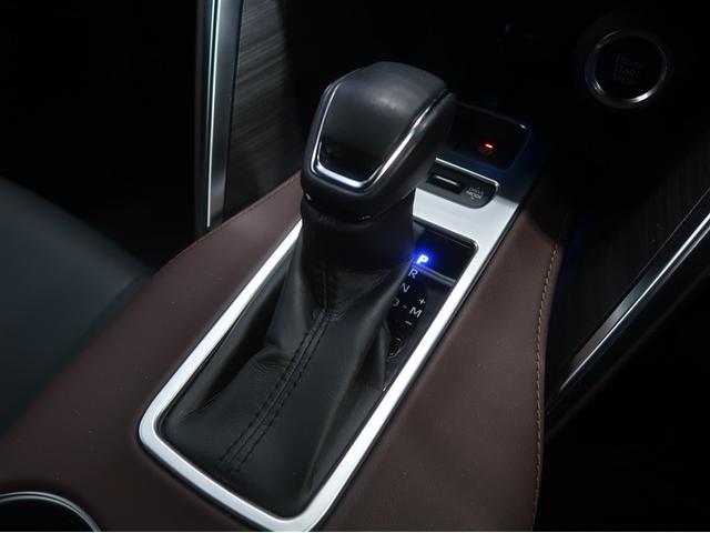 ハリアー Z 盗難防止 運転席パワーシート 地デジ 横滑防止装置 リアビューカメラ ヘッドライトLED アルミホイール Wエアバッグ キーレス ドラレコ付き スマートキ- サイドエアバッグ エアコン ナビ&TV(26枚目)