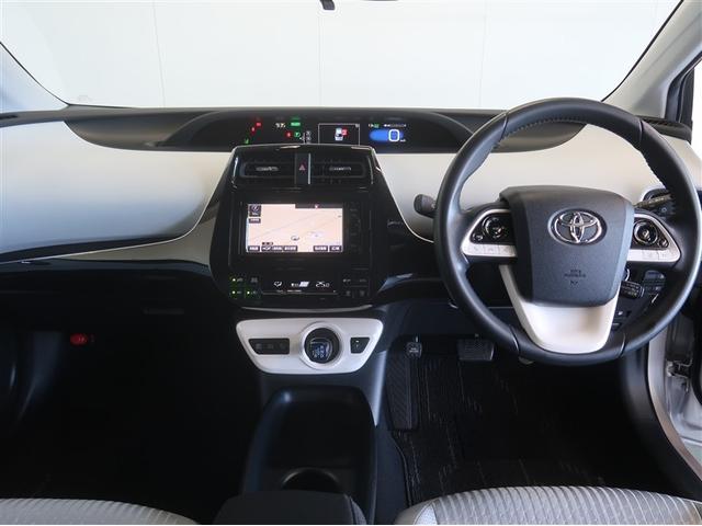 プリウス Ｓ　ＤＶＤ視聴可能　ＬＥＤヘット　地デジテレビ　盗難防止システム　スマキー　ＡＣ　ナビ＆ＴＶ　横滑り防止システム　バックガイドモニター　ＥＴＣ車載器　アルミホイール　運転席パワーウィンドウ　リモコンキー（7枚目）