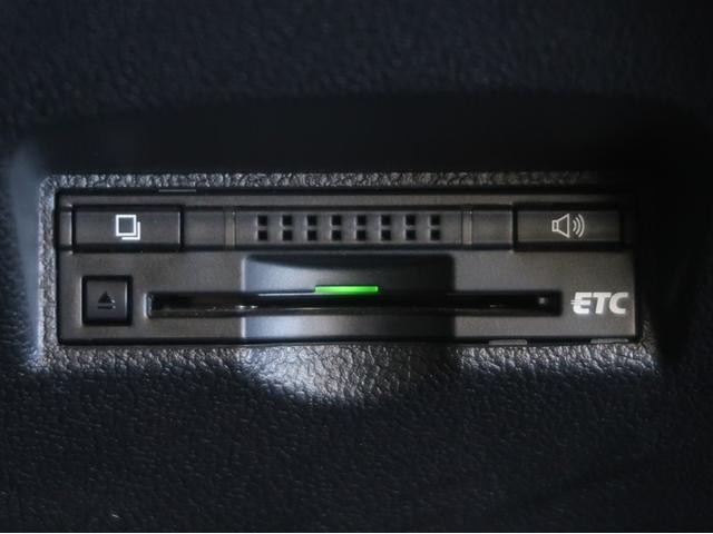 プリウス Ｓ　ＤＶＤ視聴可能　ＬＥＤヘット　地デジテレビ　盗難防止システム　スマキー　ＡＣ　ナビ＆ＴＶ　横滑り防止システム　バックガイドモニター　ＥＴＣ車載器　アルミホイール　運転席パワーウィンドウ　リモコンキー（17枚目）