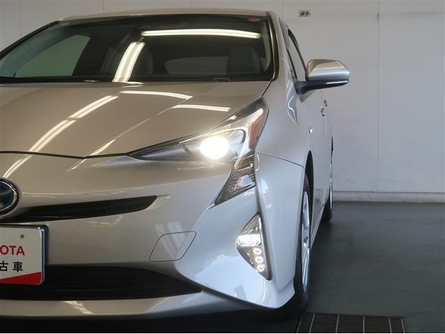 プリウス Ｓ　ＤＶＤ視聴可能　ＬＥＤヘット　地デジテレビ　盗難防止システム　スマキー　ＡＣ　ナビ＆ＴＶ　横滑り防止システム　バックガイドモニター　ＥＴＣ車載器　アルミホイール　運転席パワーウィンドウ　リモコンキー（25枚目）